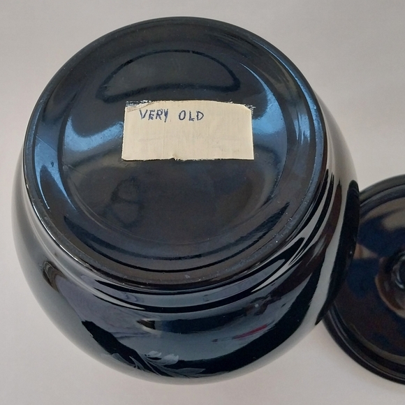 Vtg Black Amethyst Glass Lidded Jar With Sterling Silver Overlay (LE Smith?) - Picture 9 of 16